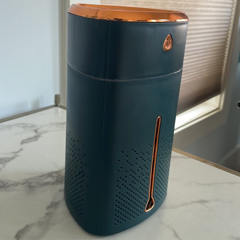 Bedside Humidifier/ Aromatherapy Diffuser - Picture 4 of 7